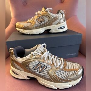 New Balance 530 Turtledove Gold Metallic Sneakers! ✨